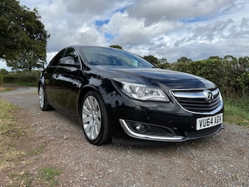 Vauxhall - Insignia