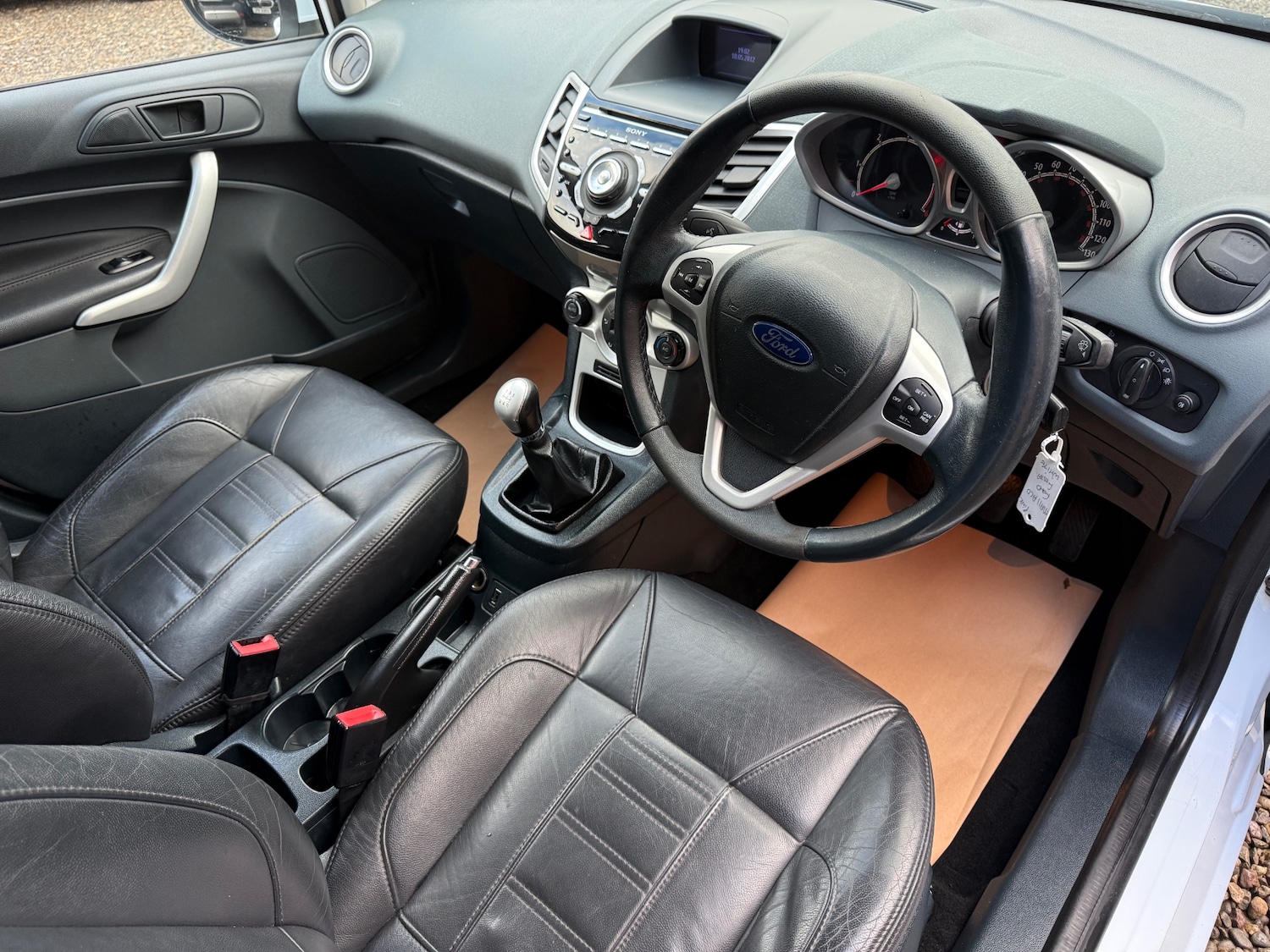 Used Ford Fiesta 2011 for sale - 77054972: Photo 9