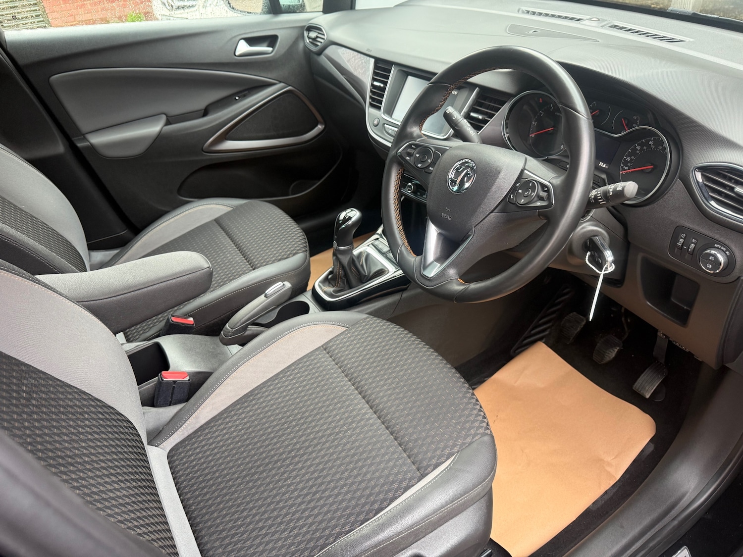 Used Vauxhall Crossland X 2018 for sale - 76681816: Photo 9