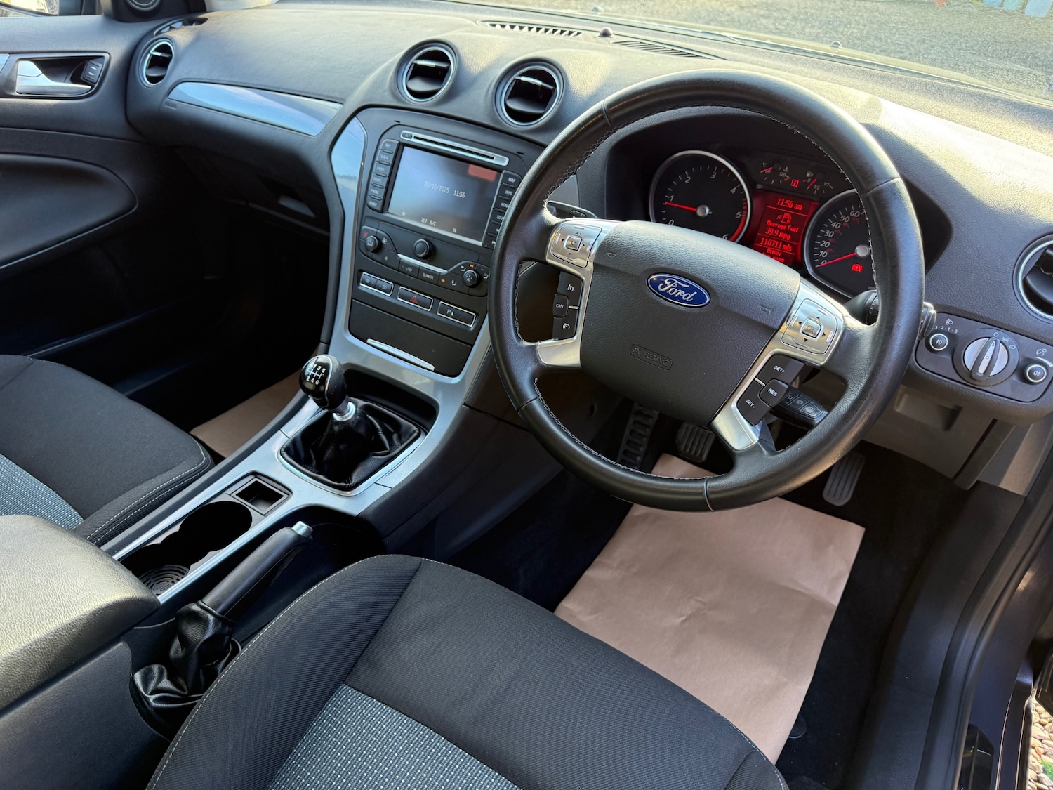 Used Ford Mondeo 2013 for sale - 76352697: Photo 15