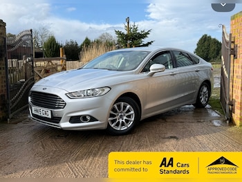 2015 (15) - 1.6 TDCi ECONETIC ZETEC 5DR 127K (SILVER) F.S.H NAV AA APPROVED