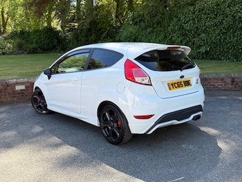 Used Ford Fiesta 2015 for sale - 78437182: Photo