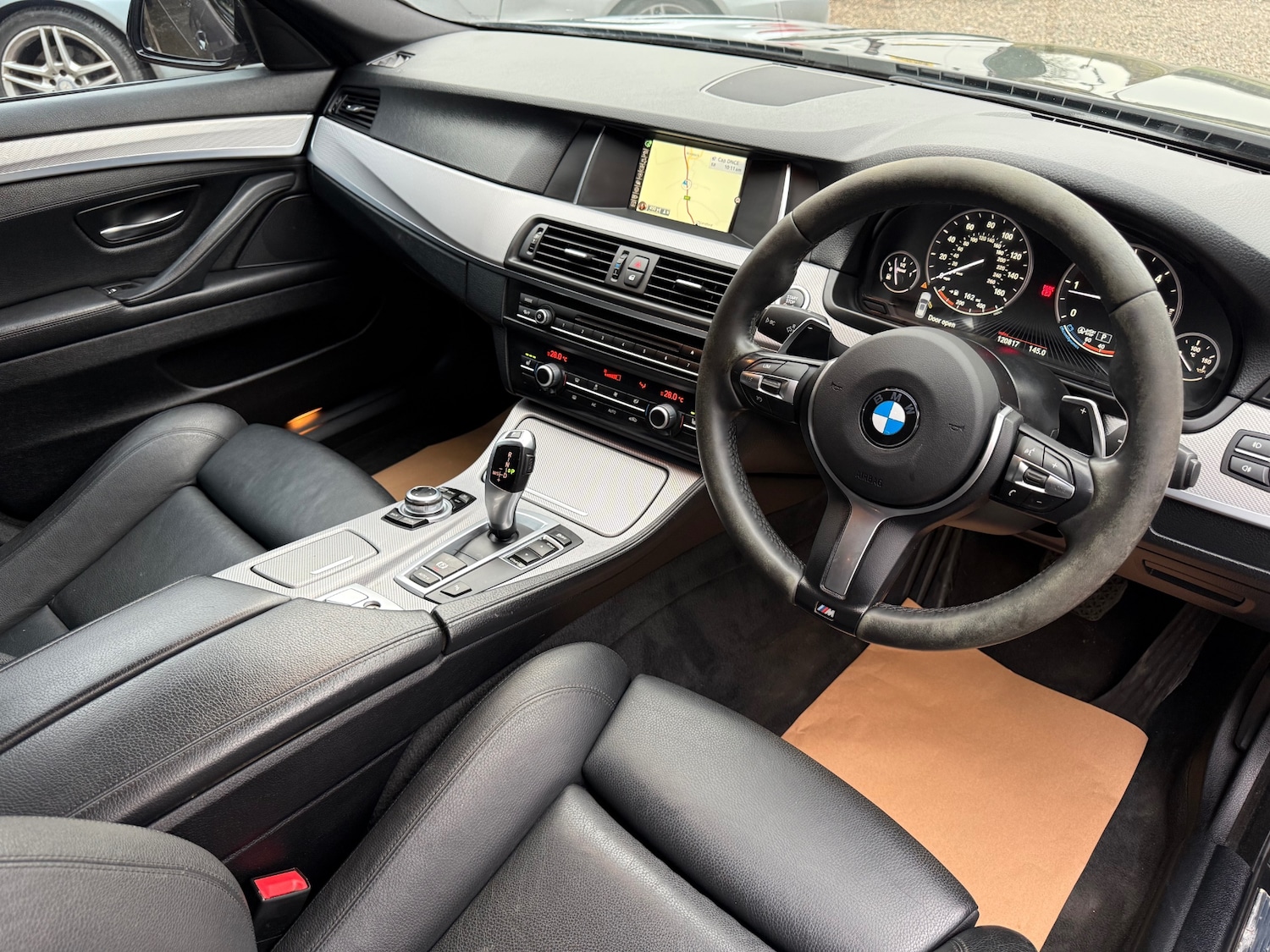 Used BMW 5 Series 2014 for sale - 76966987: Photo 9