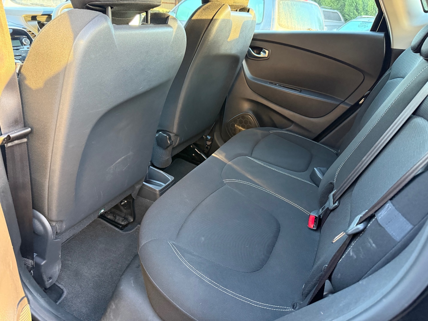 Used Renault Captur 2018 for sale - 76778335: Photo 11