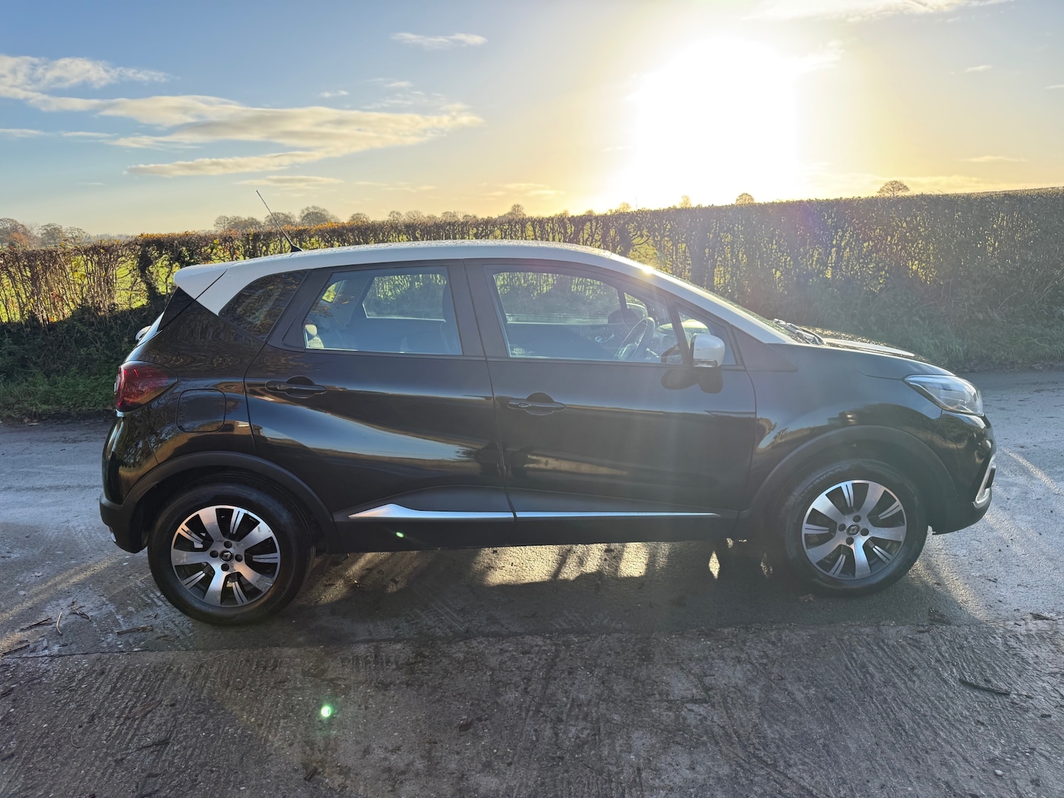 Used Renault Captur 2018 for sale - 76778335: Photo 6