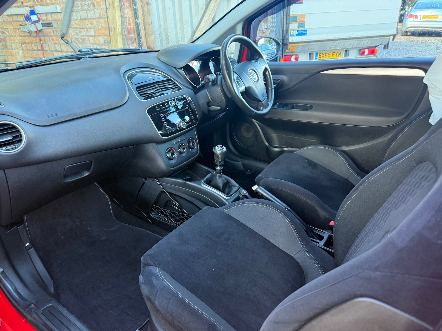 Used Fiat Punto 2013 for sale - 76438291: Photo 6