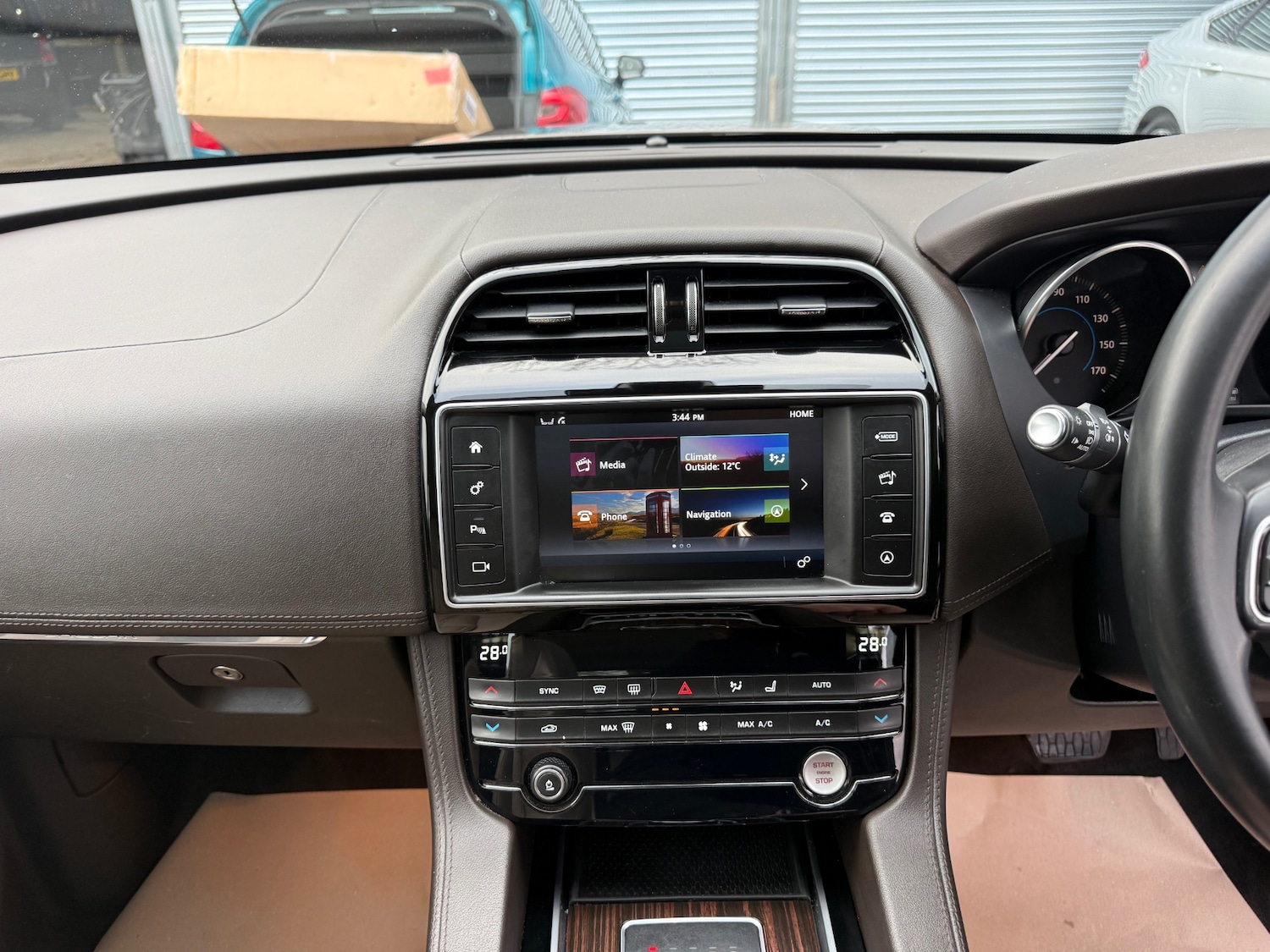 Used Jaguar F-Pace 2016 for sale - 77806946: Photo 18