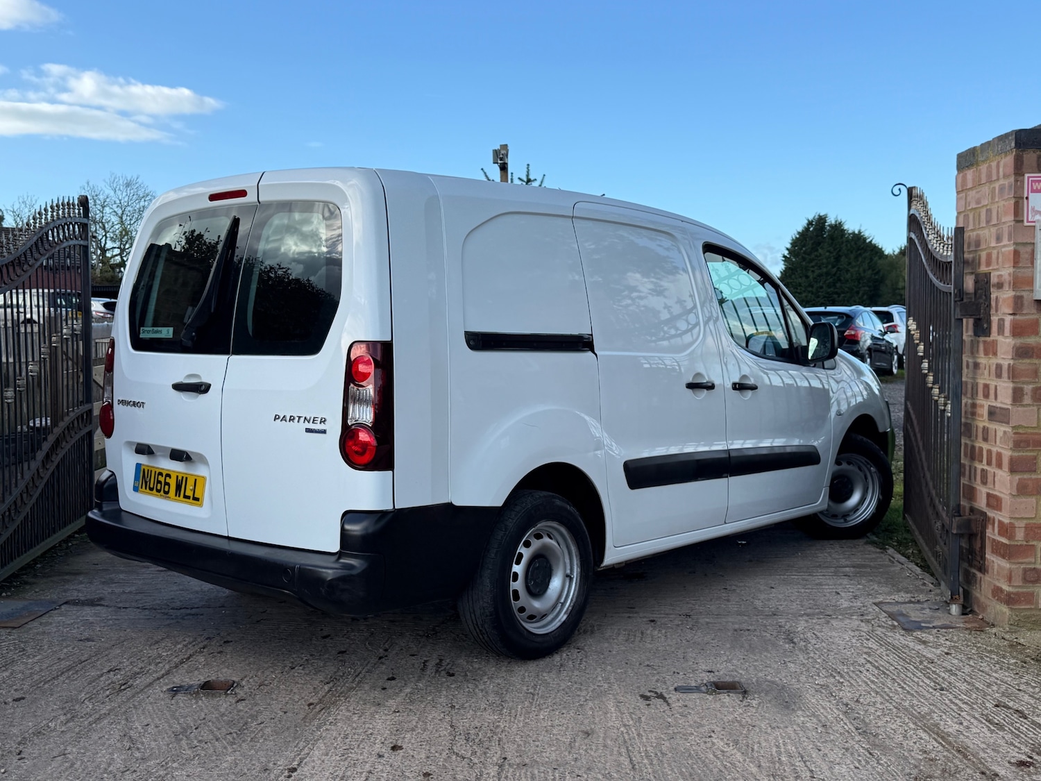 Used Peugeot Partner 2016 for sale - 76392409: Photo 4