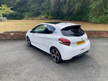 Used Peugeot 208 2016 for sale - 79663627: Photo