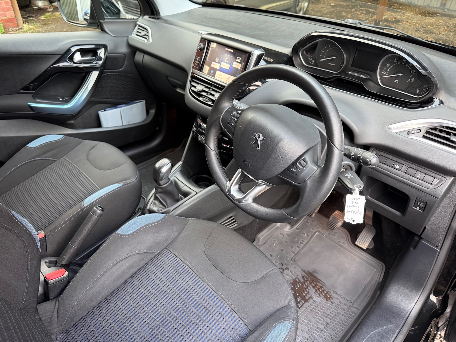 Used Peugeot 208 2013 for sale - 77234511: Photo 13