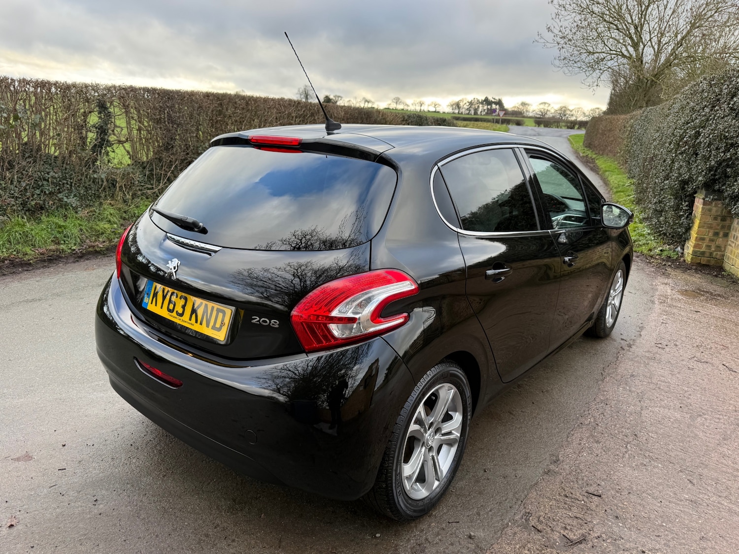 Used Peugeot 208 2013 for sale - 77234511: Photo 6