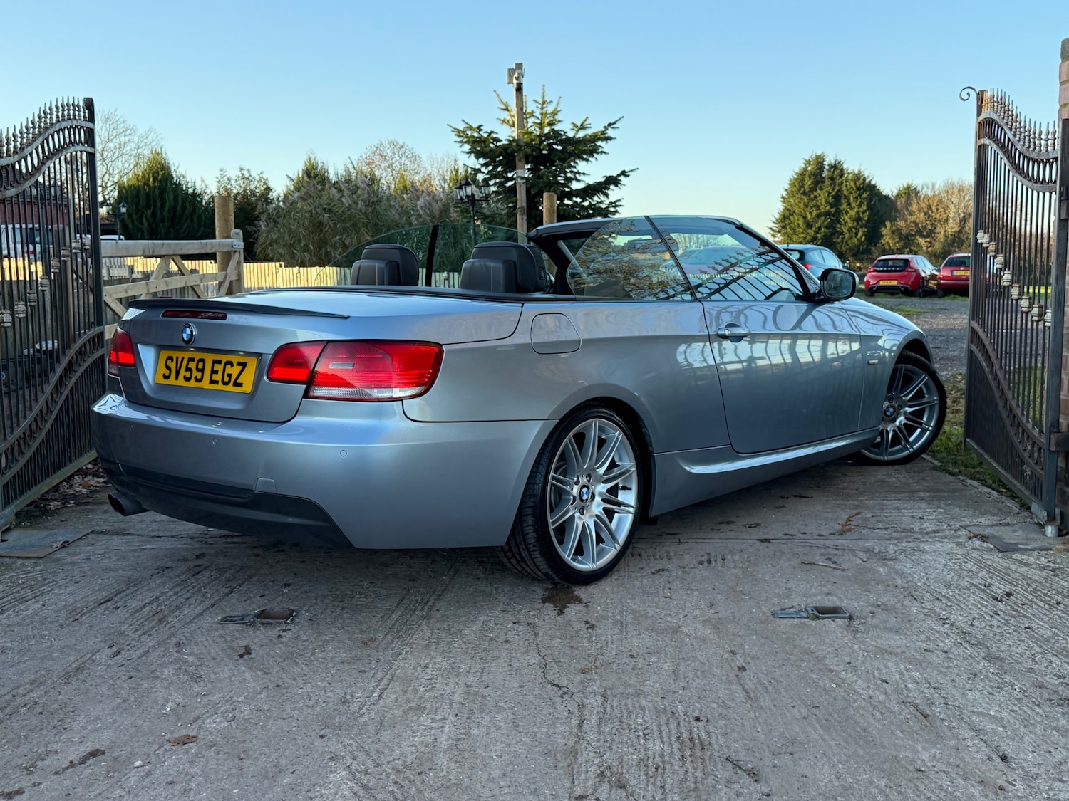 Used BMW 3 Series 2010 for sale - 76627344: Photo 4