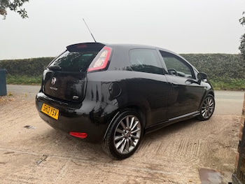 Used Fiat Punto 2013 for sale - 76249289: Photo