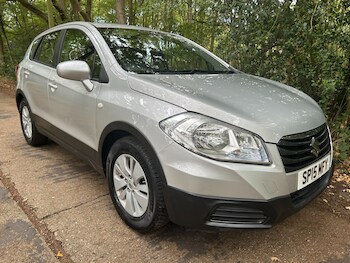 Used Suzuki SX4 S-Cross 2015 for sale - 75890533: Photo
