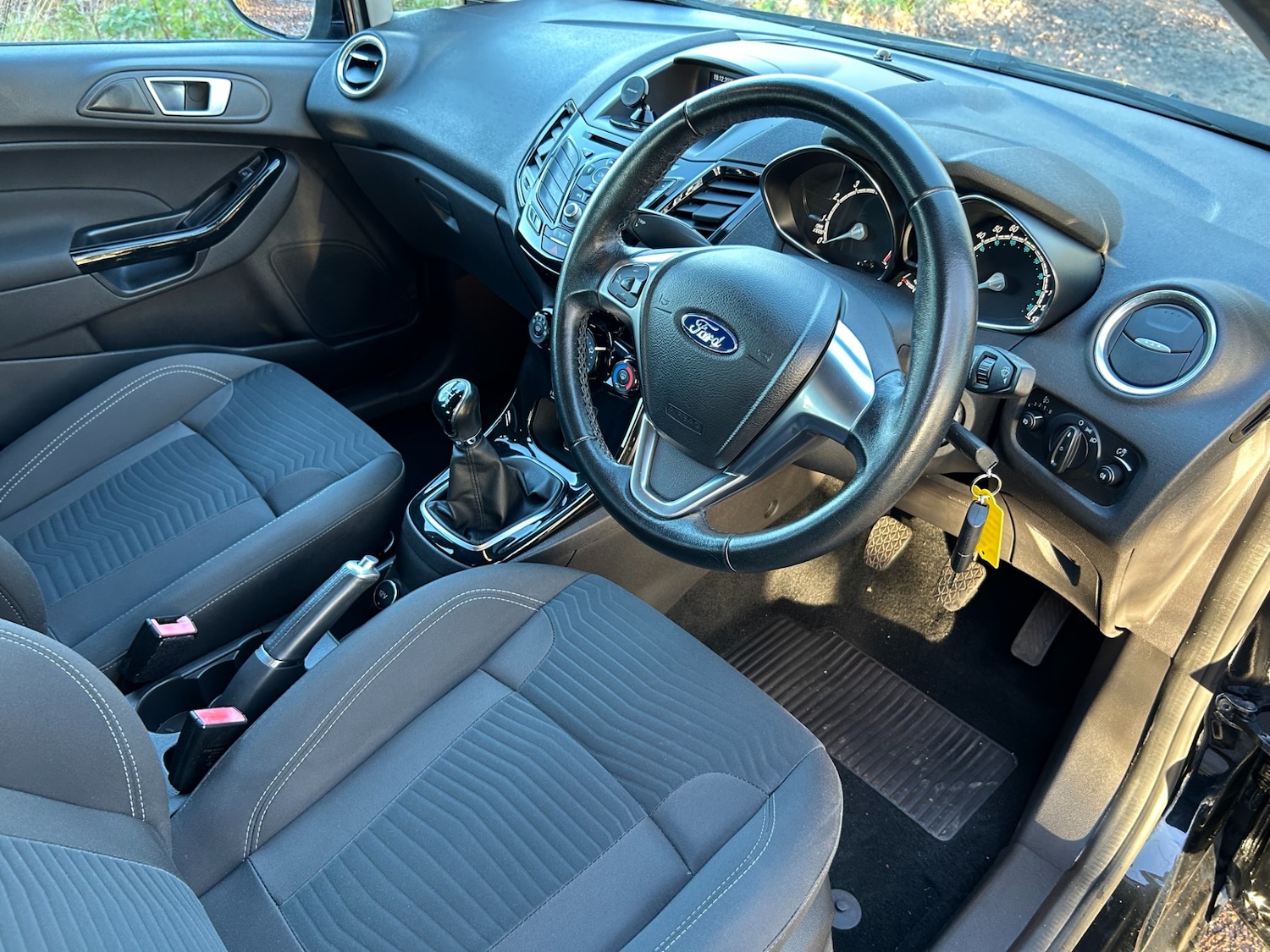 Used Ford Fiesta 2016 for sale - 76275190: Photo 8