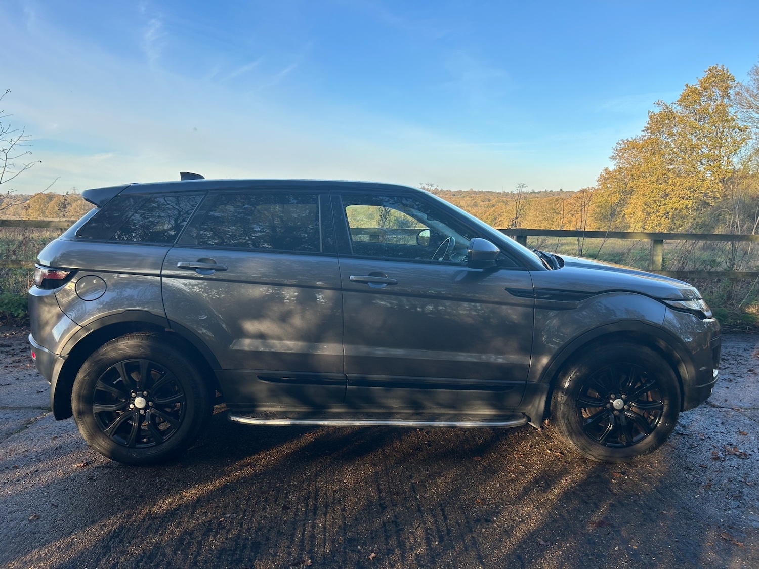 Used Land Rover Range Rover Evoque 2017 for sale - 76696748: Photo 2