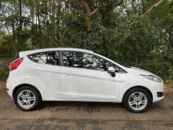 Used Ford Fiesta 2013 for sale - 75546634: Photo