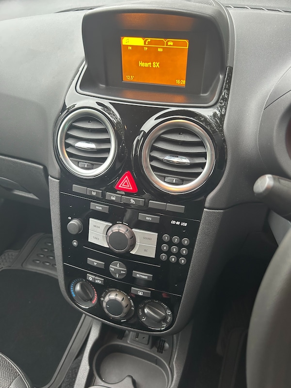 Used Vauxhall Corsa 2014 for sale - 76265745: Photo 13