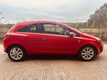 Used Vauxhall Corsa 2014 for sale - 76265745: Photo 2