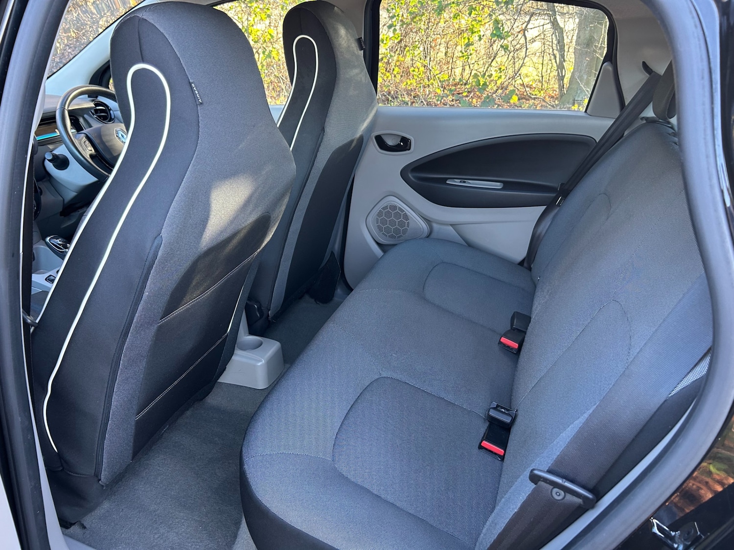 Used Renault Zoe 2013 for sale - 76799523: Photo 14