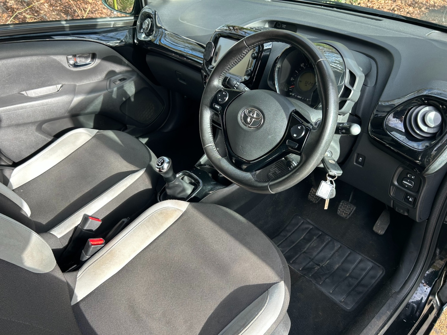 Used Toyota AYGO 2017 for sale - 77378121: Photo 9