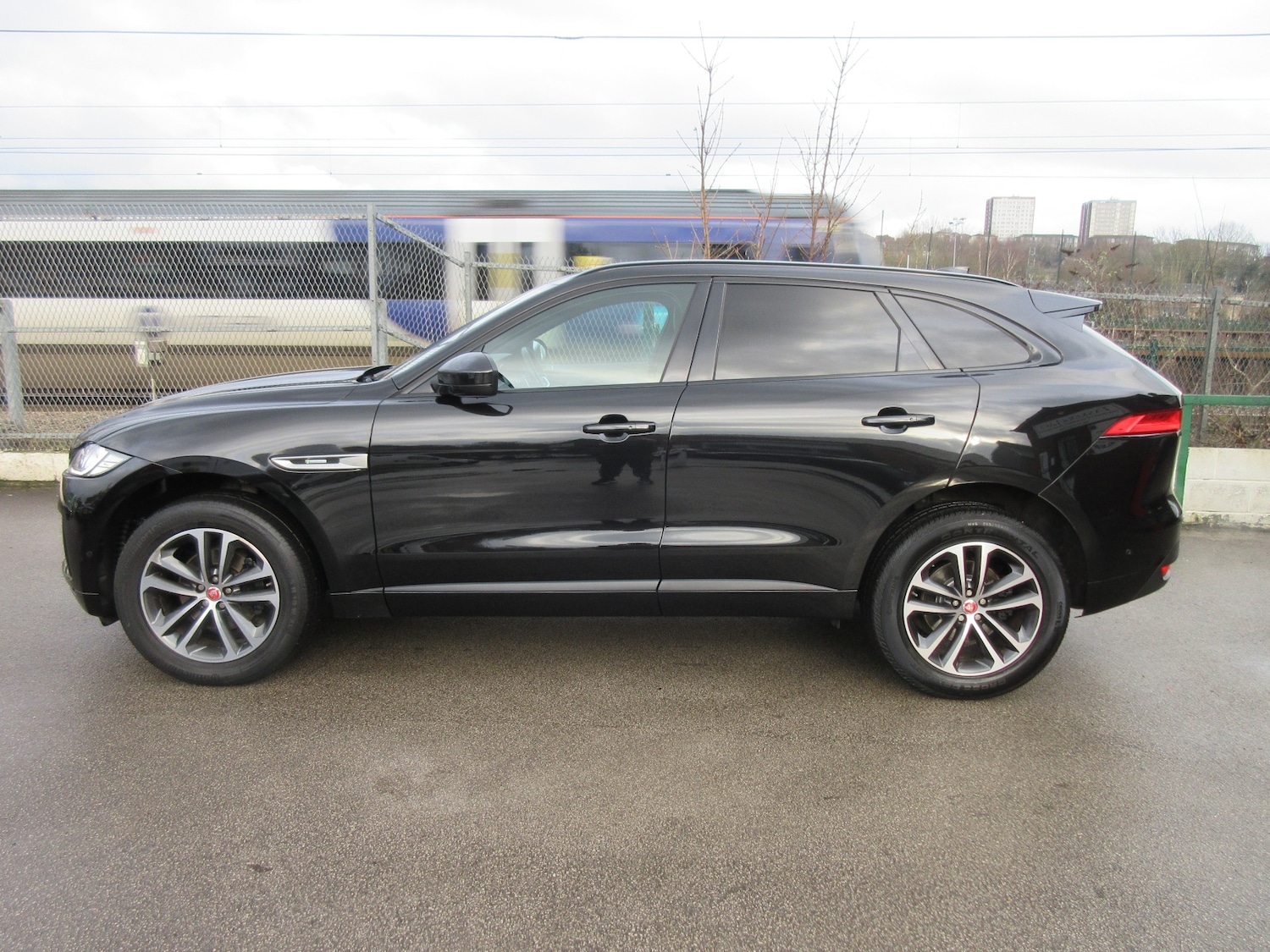 Used Jaguar F-Pace 2019 for sale - 77578235: Photo 3