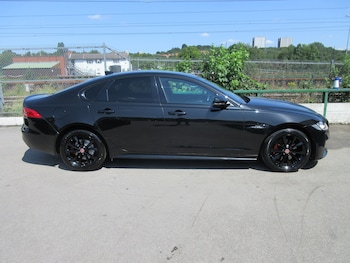 Used Jaguar XF 2018 for sale - 79216607: Photo