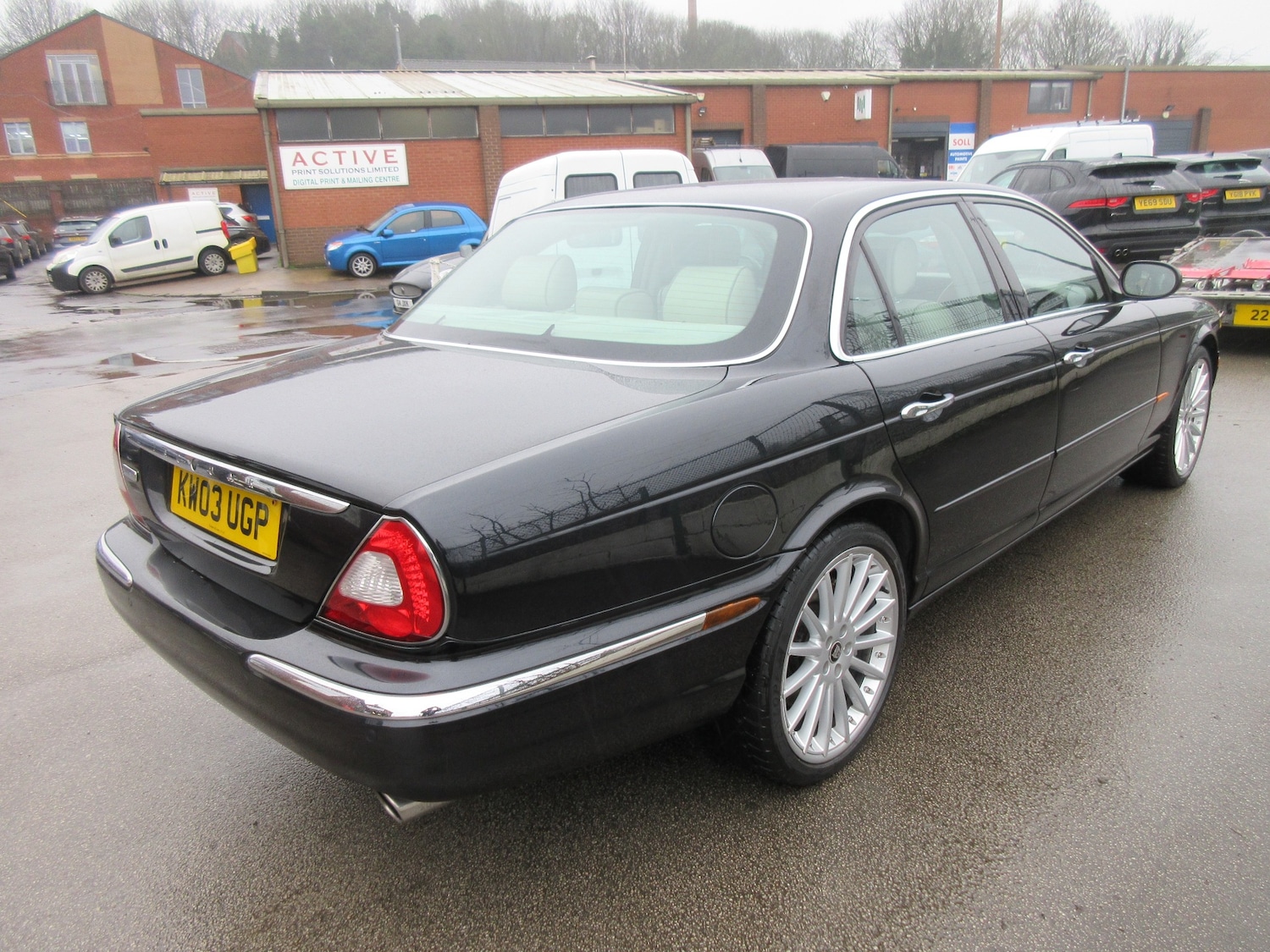 Used Jaguar XJ 2003 for sale - 78025828: Photo 7