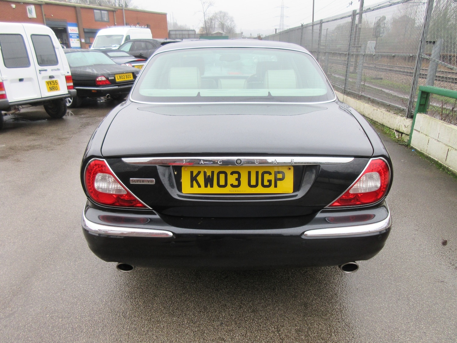 Used Jaguar XJ 2003 for sale - 78025828: Photo 8