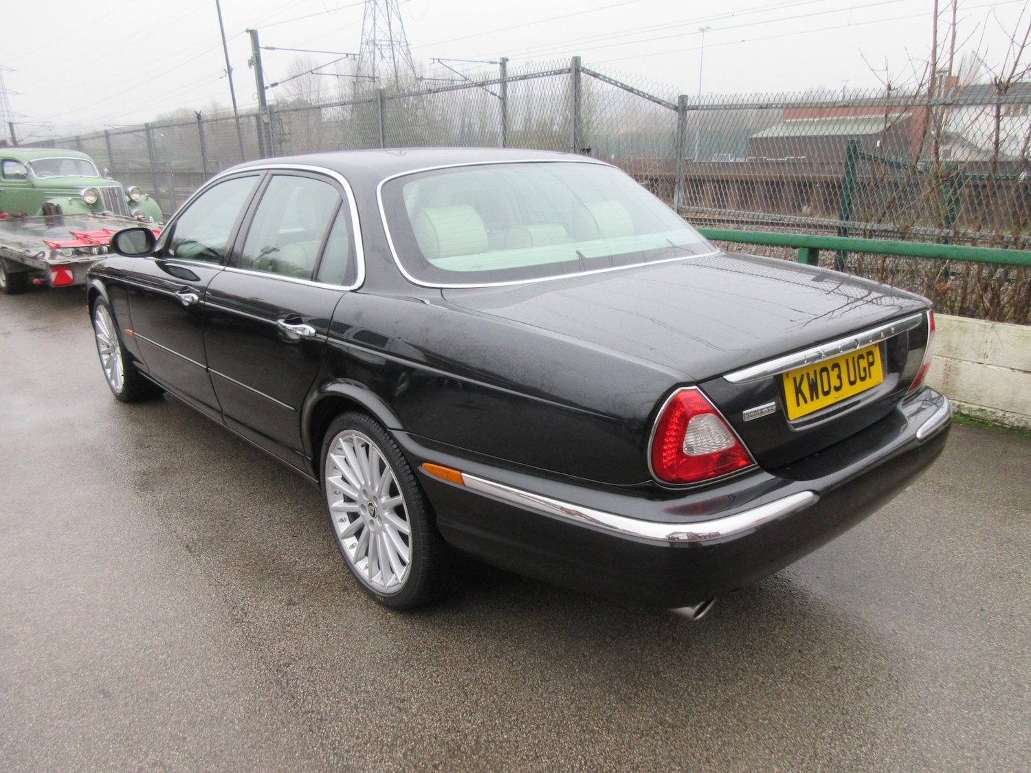 Used Jaguar XJ 2003 for sale - 78025828: Photo 9