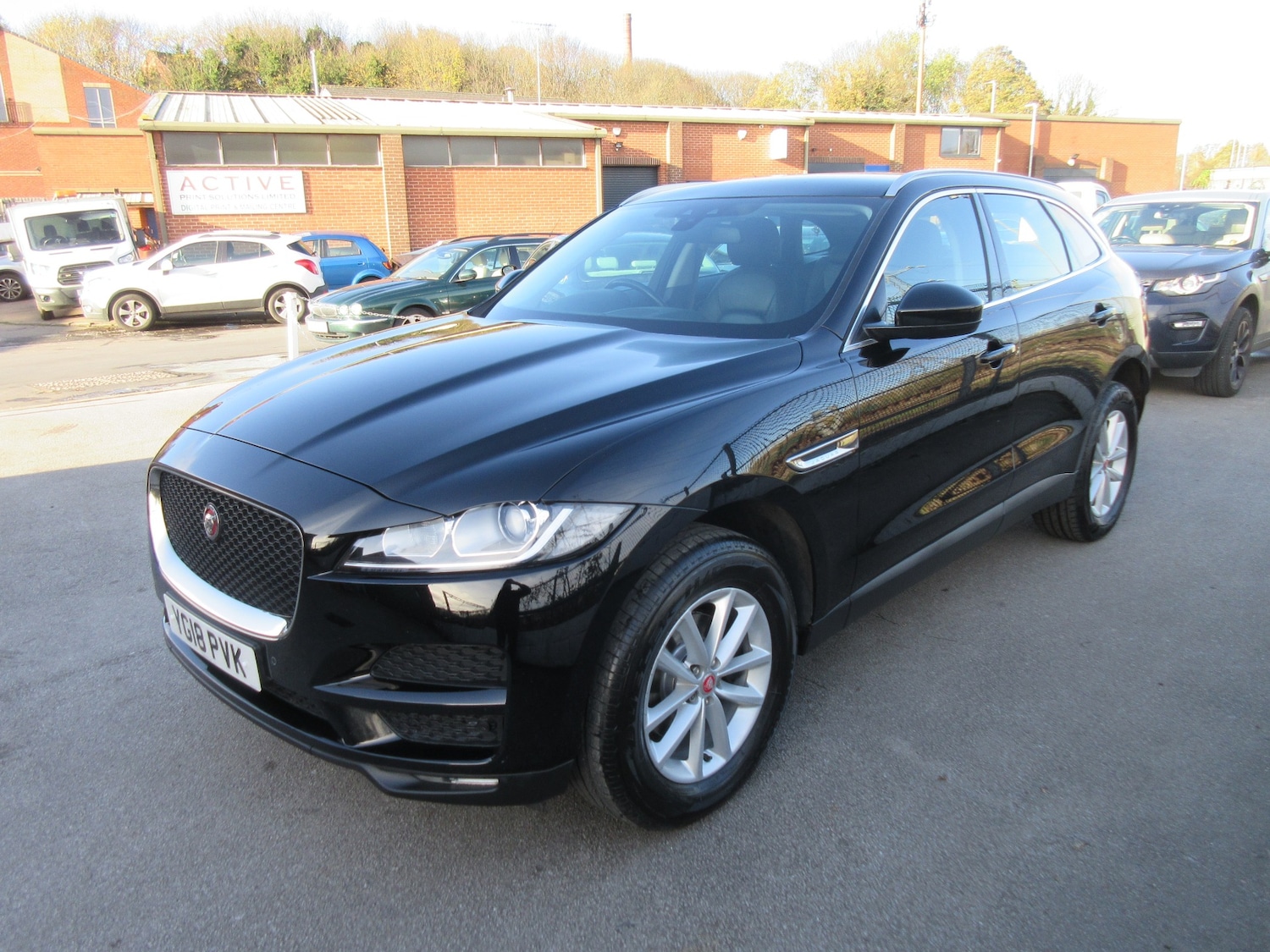 Used Jaguar F-Pace 2018 for sale - 76969435: Photo 6
