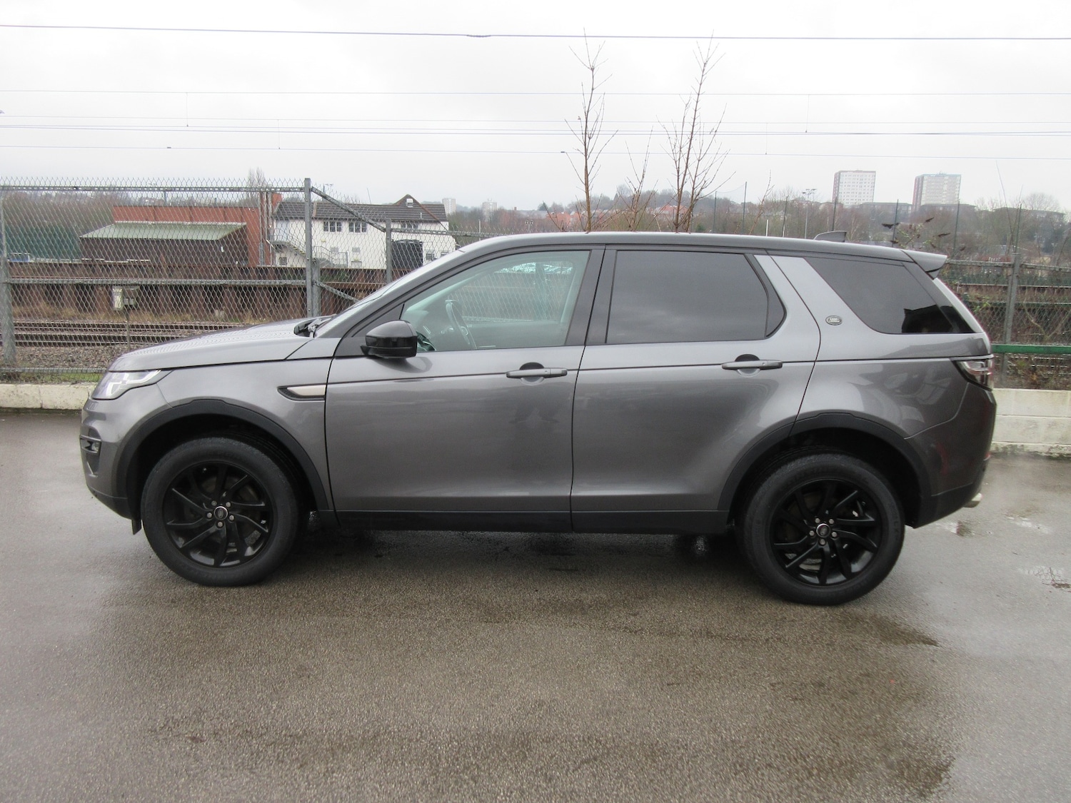 Used Land Rover Discovery Sport 2018 for sale - 77540588: Photo 3