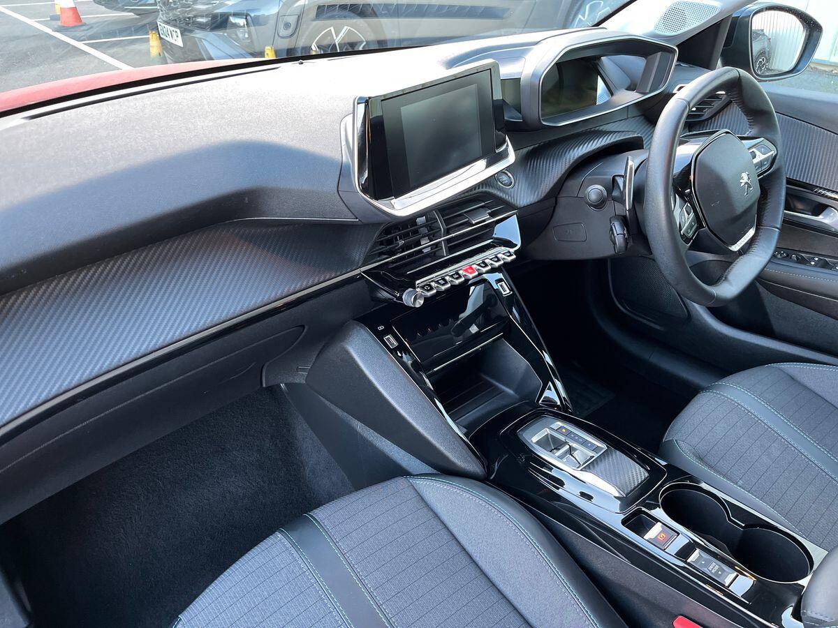 Used Peugeot 208 2022 for sale - 76905657: Photo 2