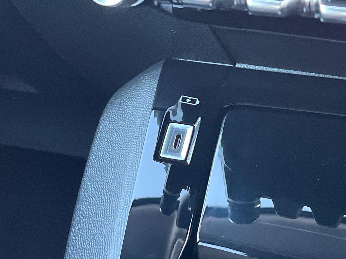 Used Peugeot 208 2022 for sale - 76905657: Photo 31