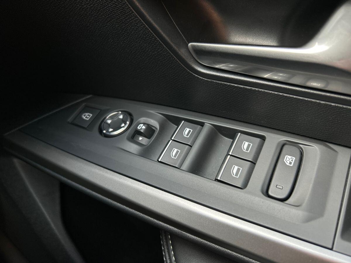 Used Peugeot 5008 2025 for sale - 76650582: Photo 32