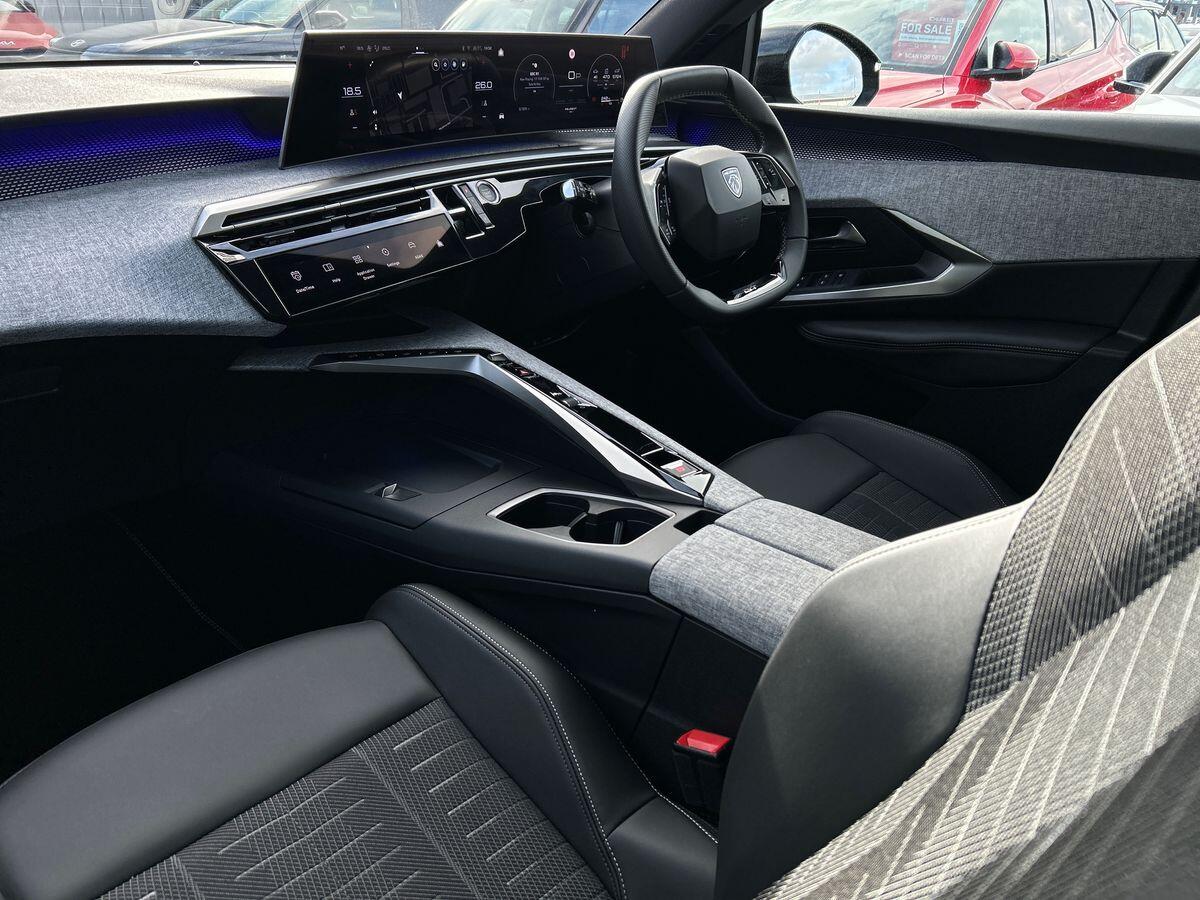 Used Peugeot 5008 2025 for sale - 76364728: Photo 2