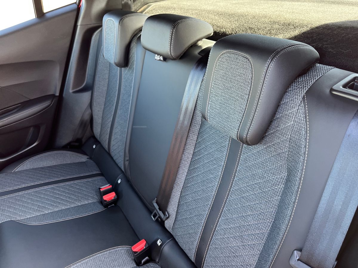 Used Peugeot 2008 2024 for sale - 77842767: Photo 18