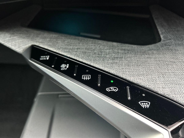 Used Peugeot 3008 2024 for sale - 76299989: Photo 33