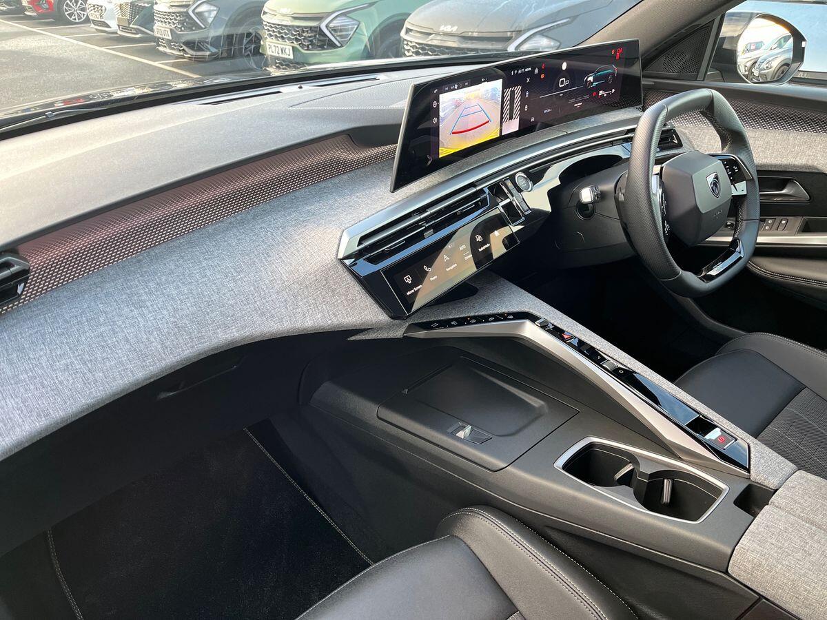 Used Peugeot 5008 2025 for sale - 76805349: Photo 2