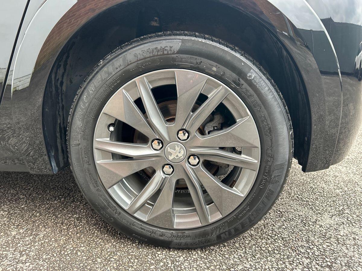 Used Peugeot E-208 2022 for sale - 77458808: Photo 10