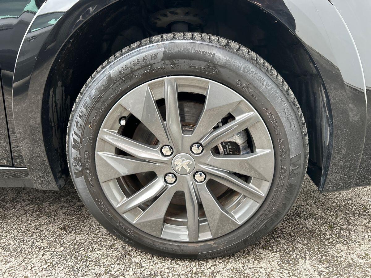 Used Peugeot E-208 2022 for sale - 77458808: Photo 12