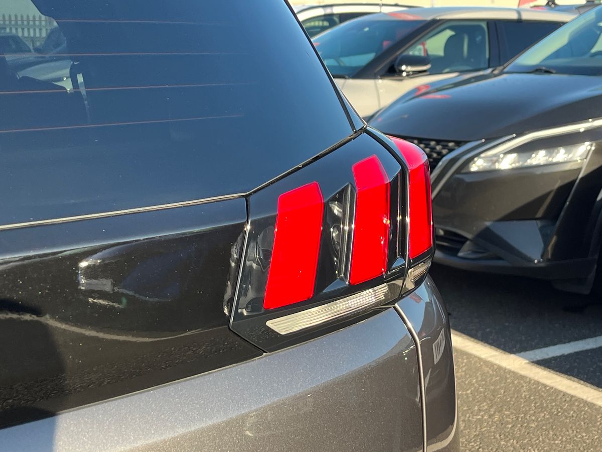 Used Peugeot 5008 2023 for sale - 76604123: Photo 33