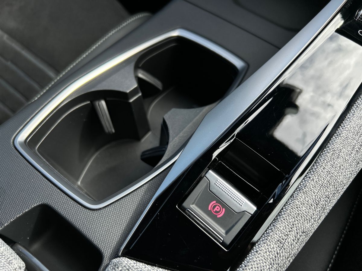 Vehicle 33