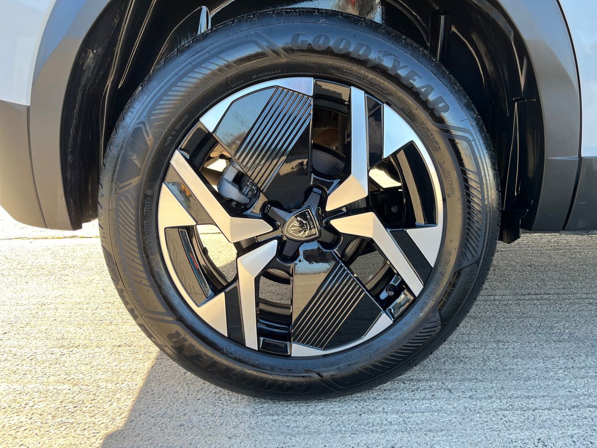 Used Peugeot 2008 2025 for sale - 77842747: Photo 10