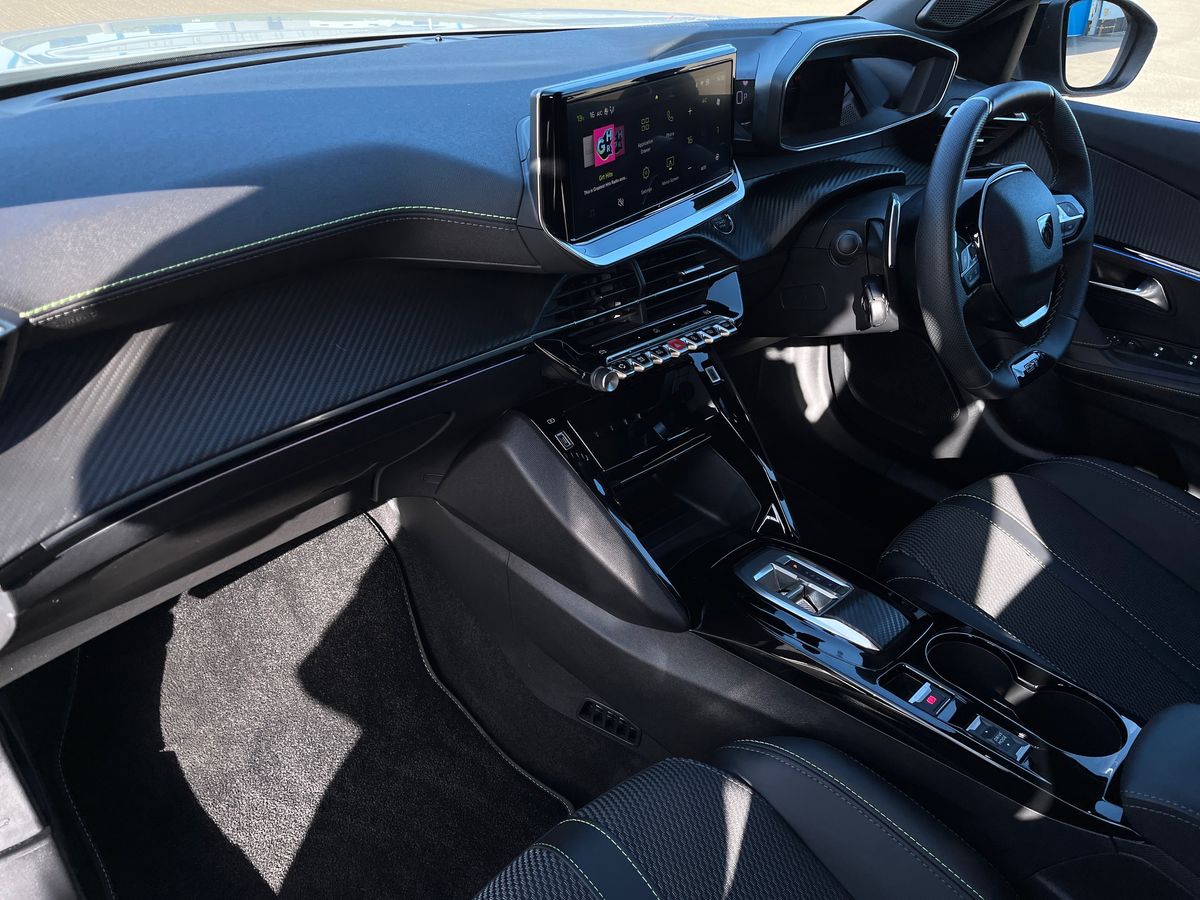 Used Peugeot 2008 2025 for sale - 77842747: Photo 2