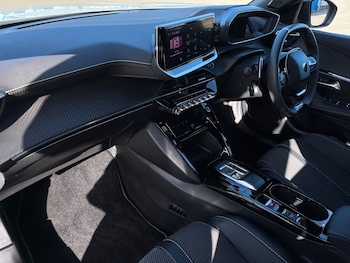 Used Peugeot 2008 2025 for sale - 77842747: Photo