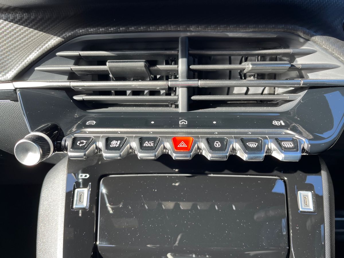 Used Peugeot 2008 2025 for sale - 77842747: Photo 31