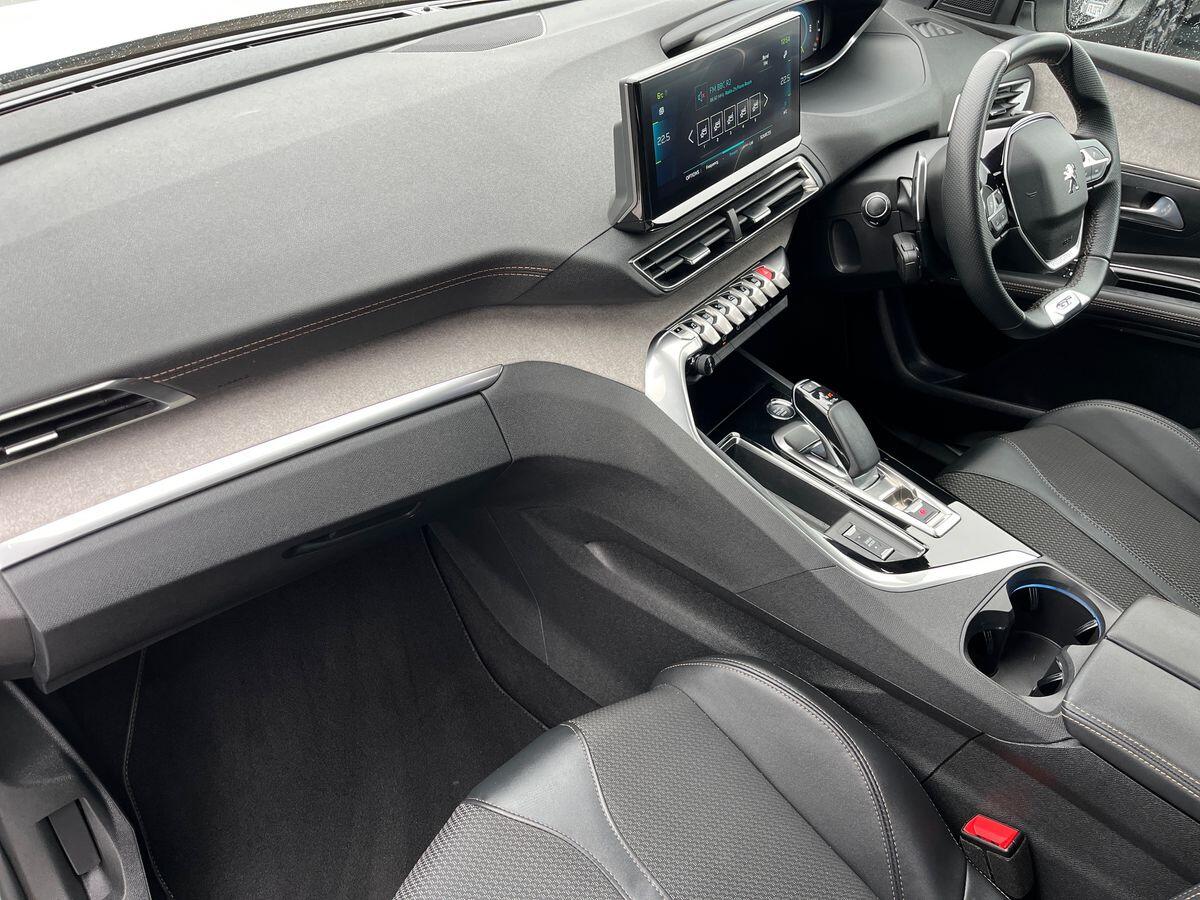 Used Peugeot 3008 2022 for sale - 77472849: Photo 2