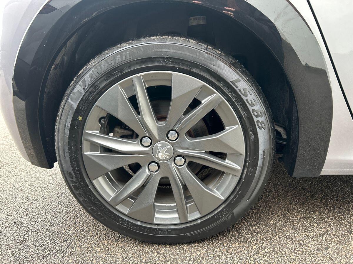 Used Peugeot E-208 2022 for sale - 77458876: Photo 13