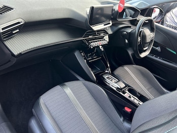 Used Peugeot E-208 2022 for sale - 77458876: Photo